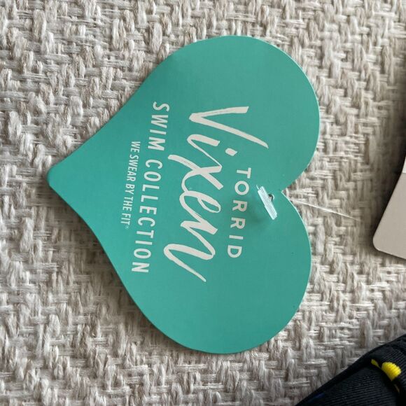 Torrid Vixen Womens 00 Black Floral Gingham Print Underwire Bikini Top NWT - Picture 5 of 9